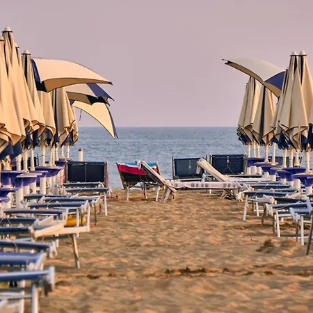 Great Flat Close To The Sea Apartman